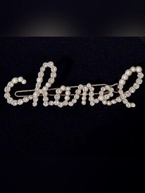 Chanel Rhinestone & Pearl Script hair clip!